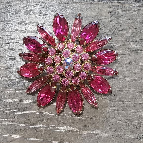 Vintage Hot Pink Prong Set Navette Flower Brooch with Rhinestones - Picture 1 of 5
